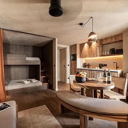 Wabisabi - Mero Apartment *